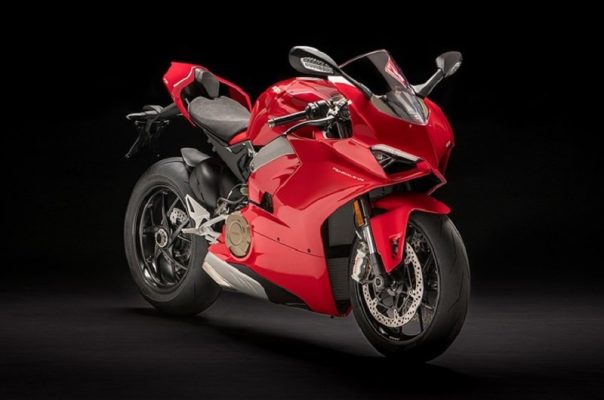 Cập nhật giá mô tô Ducati tháng 5/2022 chính xác tại hãng